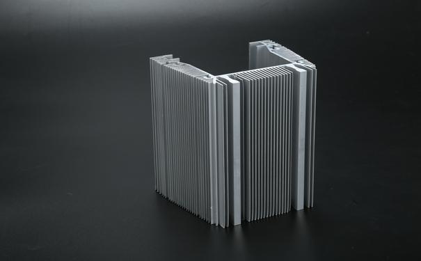 草莓污视频网站散熱器